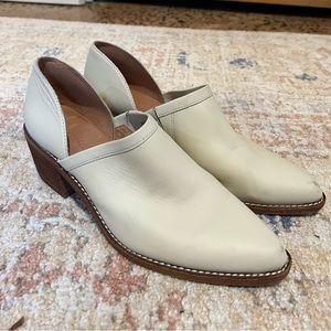Madewell Brady low cut white leather bootie with medium heel size 8.5